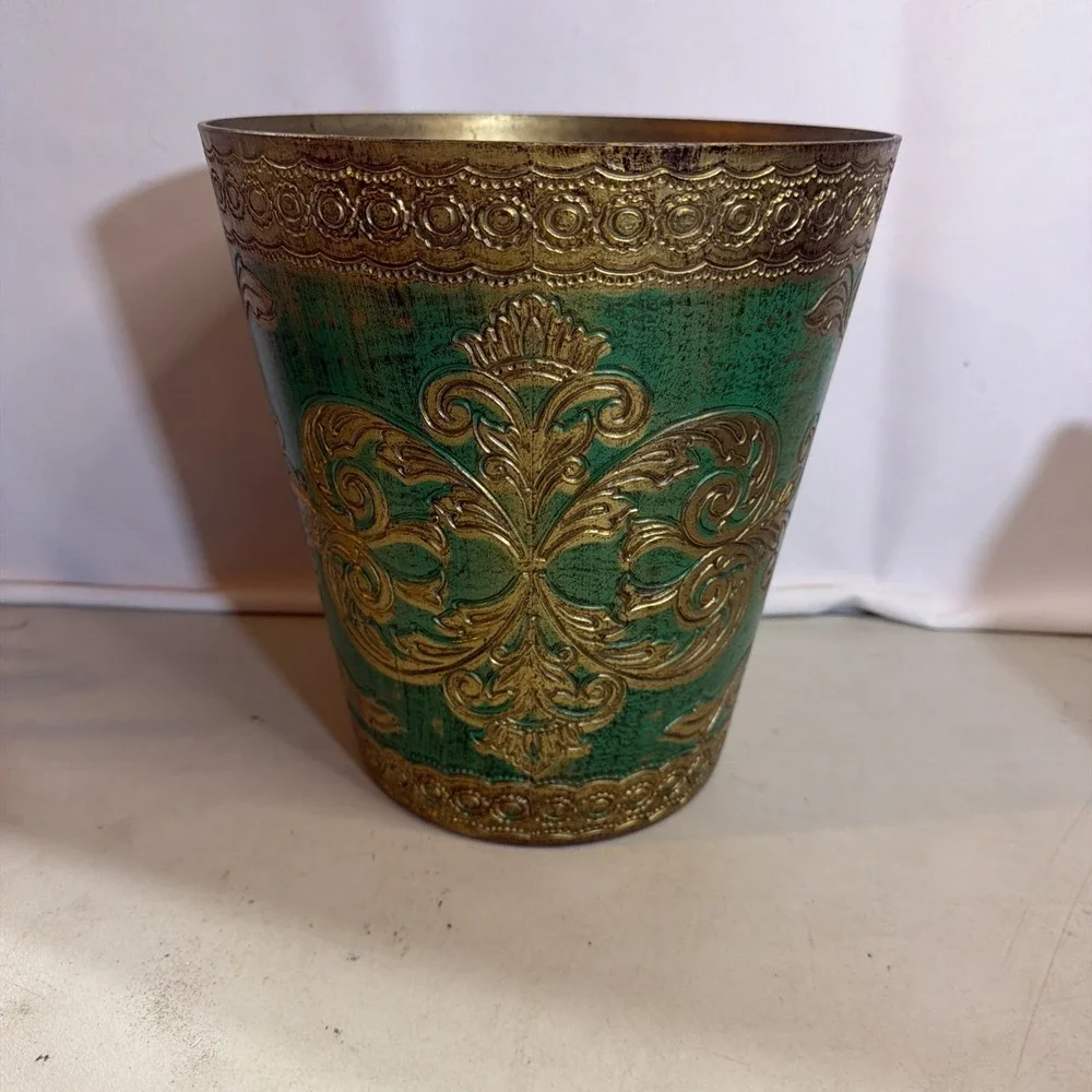 Vintage Italian Florentine Gilt Green Gold Tole Trash Can Bin Waste Basket